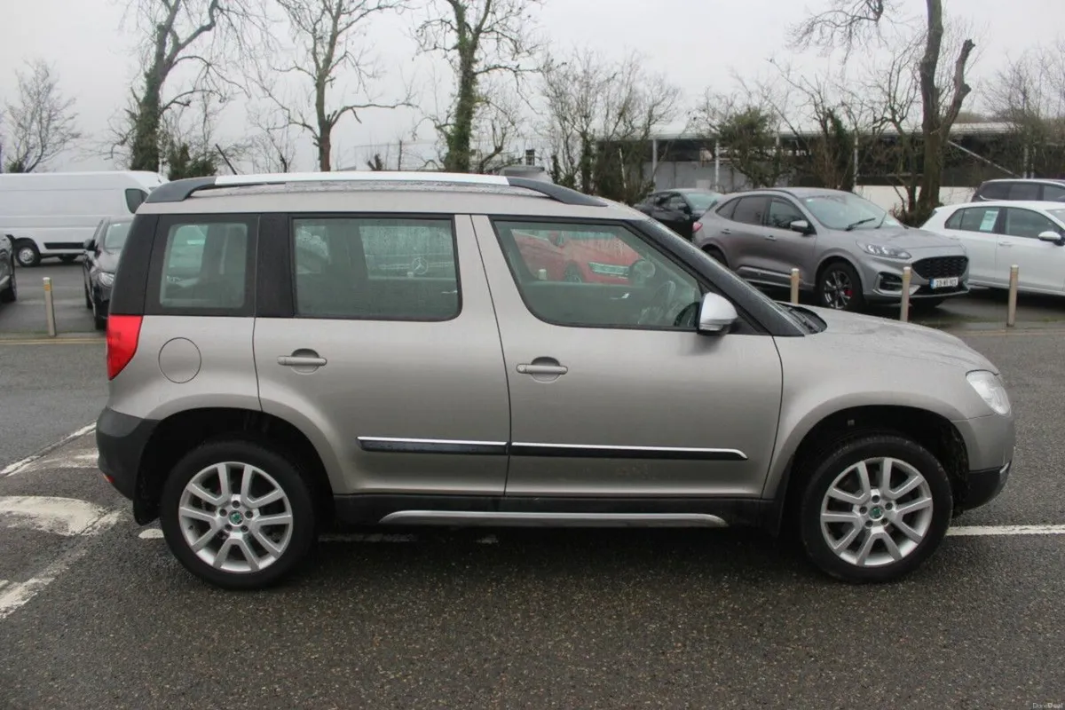 Skoda Yeti 2.0 TDI 170HP 4WD AMBITION - TENDER 13 - Image 4