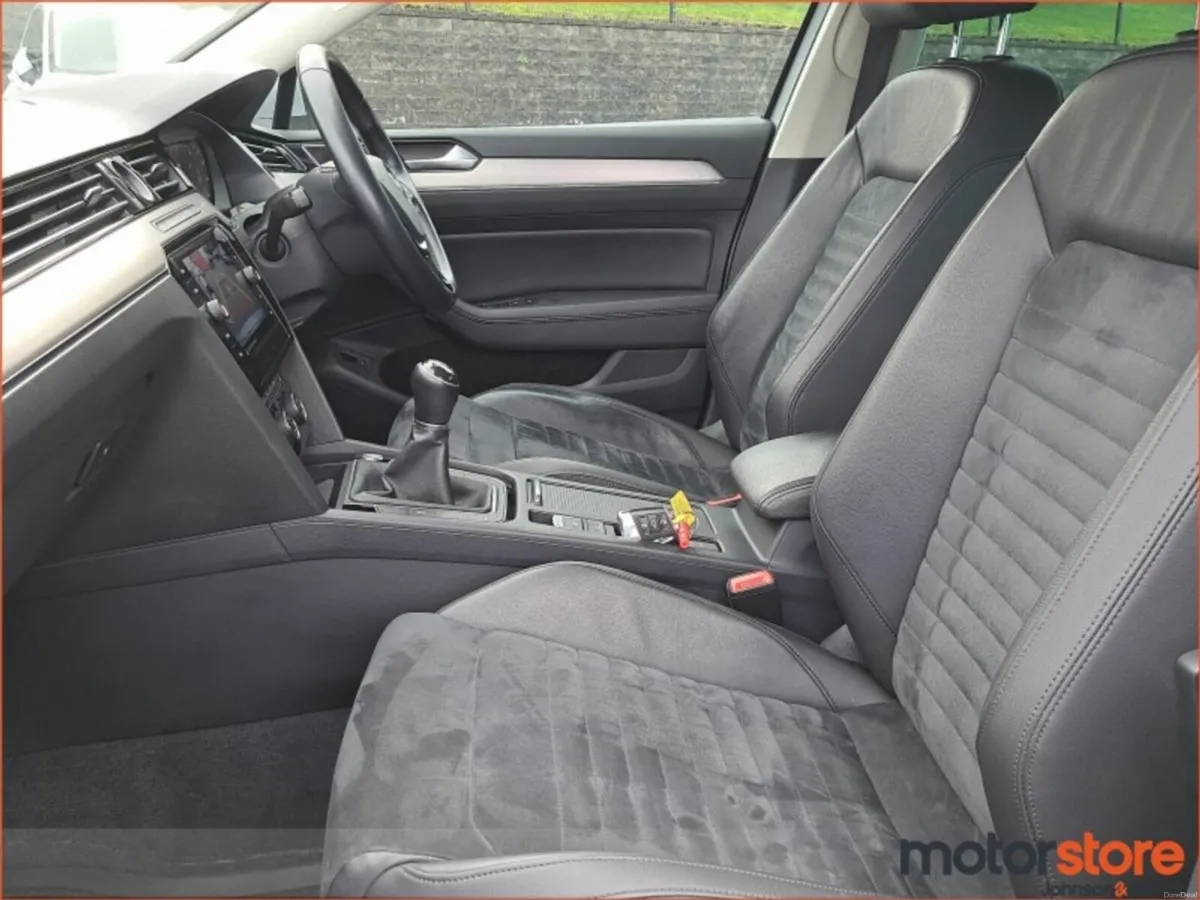Volkswagen Passat 2.0 TDI 150HP Highline - Image 3