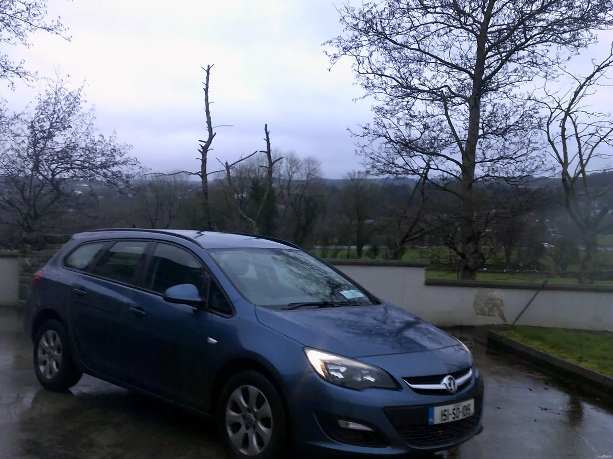Vauxhall Astra 2015 - Image 1