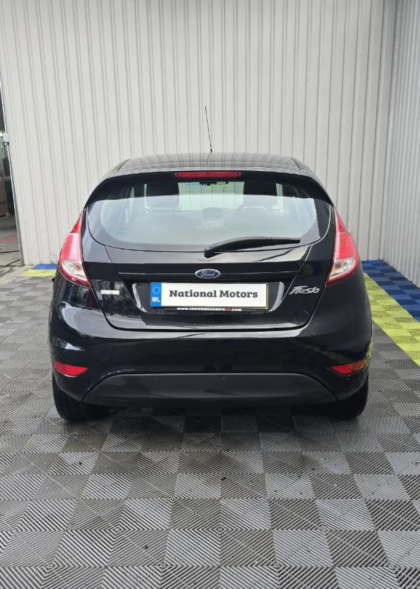2017 Ford Fiesta 1.0 Petrol ZETEC - Image 4