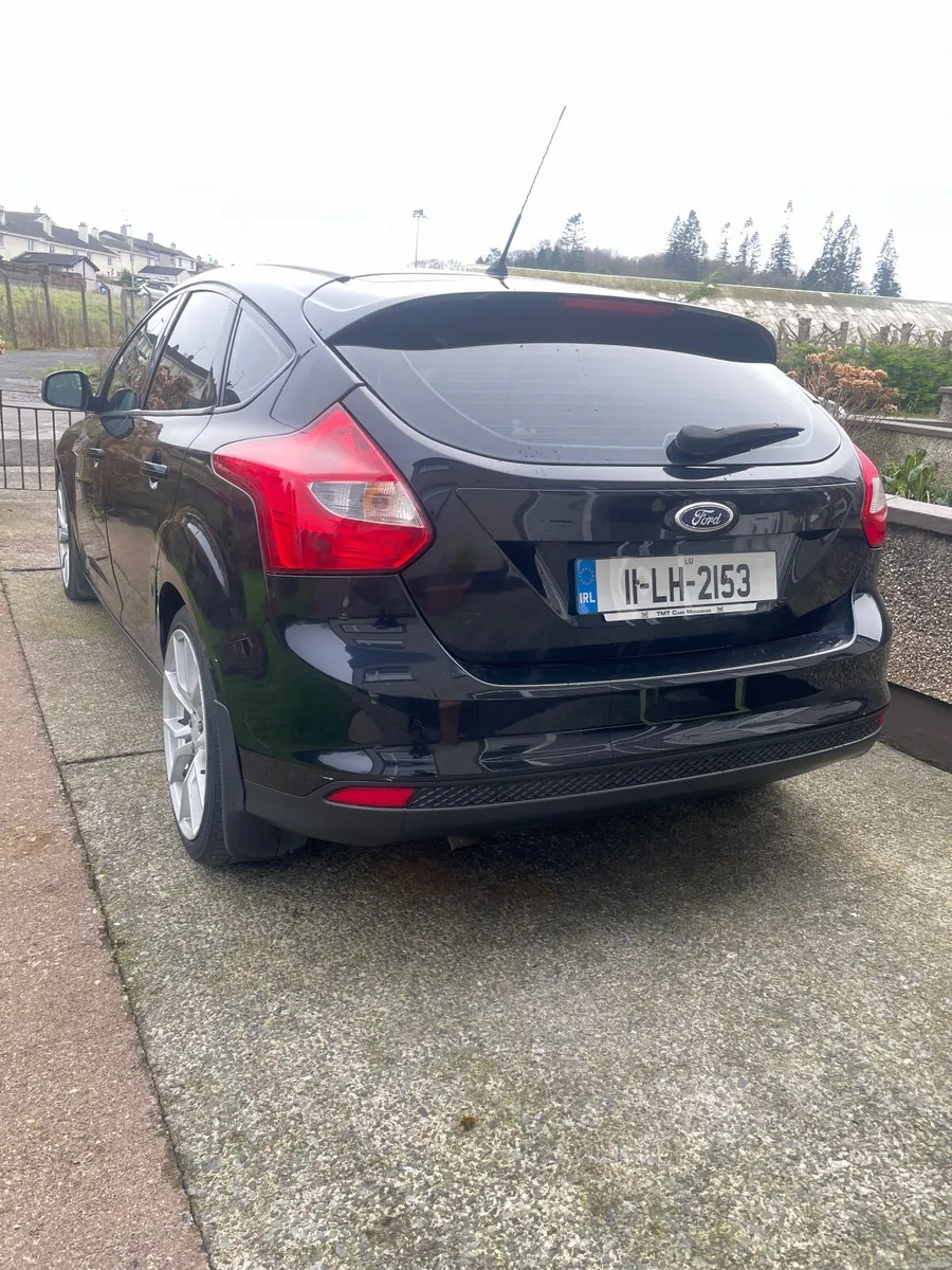 Ford Focus 2011 - Image 1