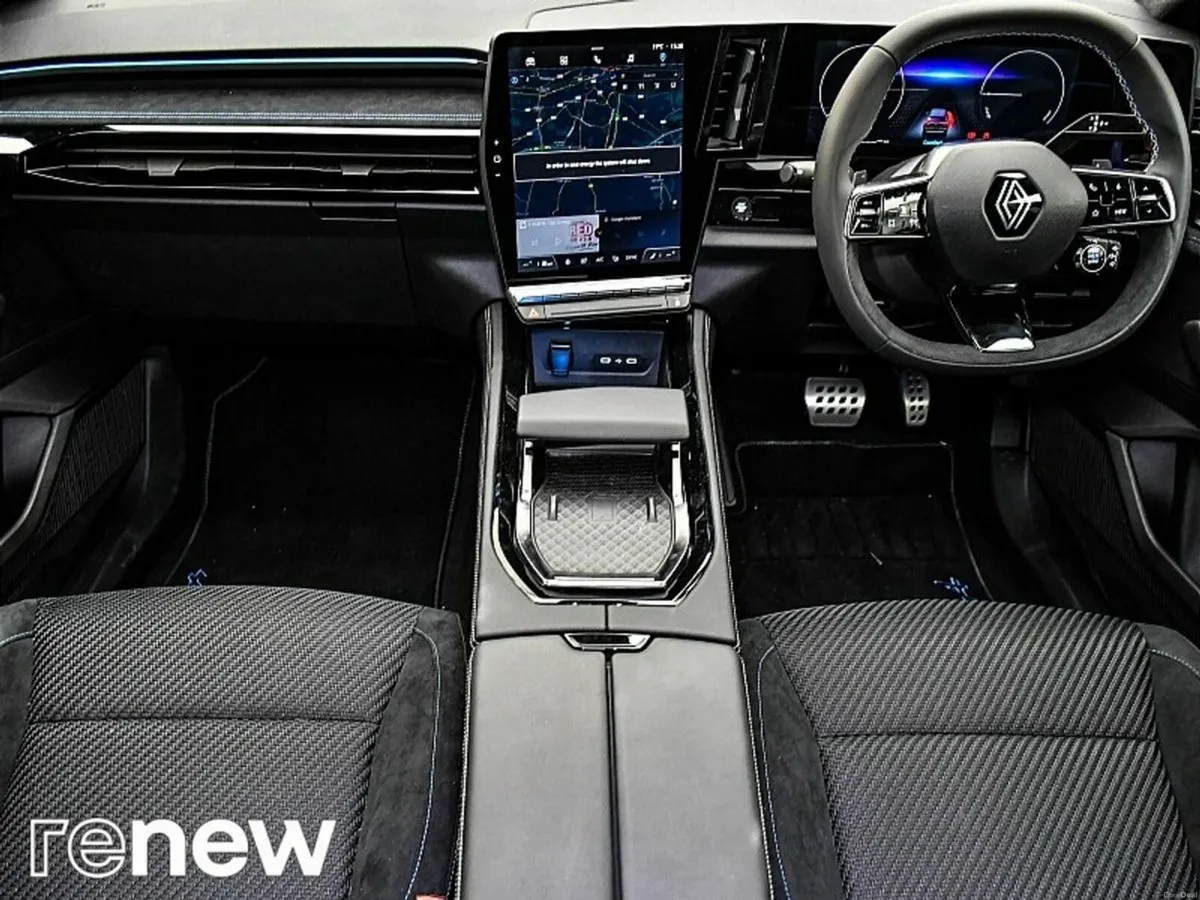 Renault Austral Techno Esprit Alpine E-Tech Full H - Image 3