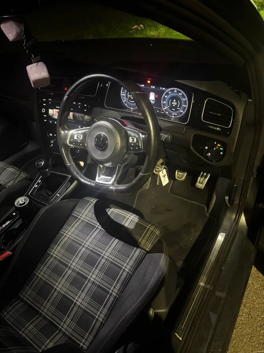 2017 GTD Golf - Image 4