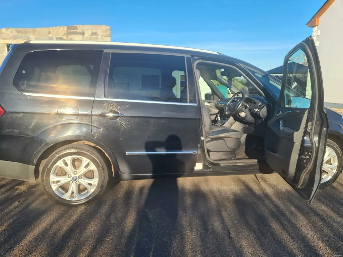 Ford galaxy - Image 3