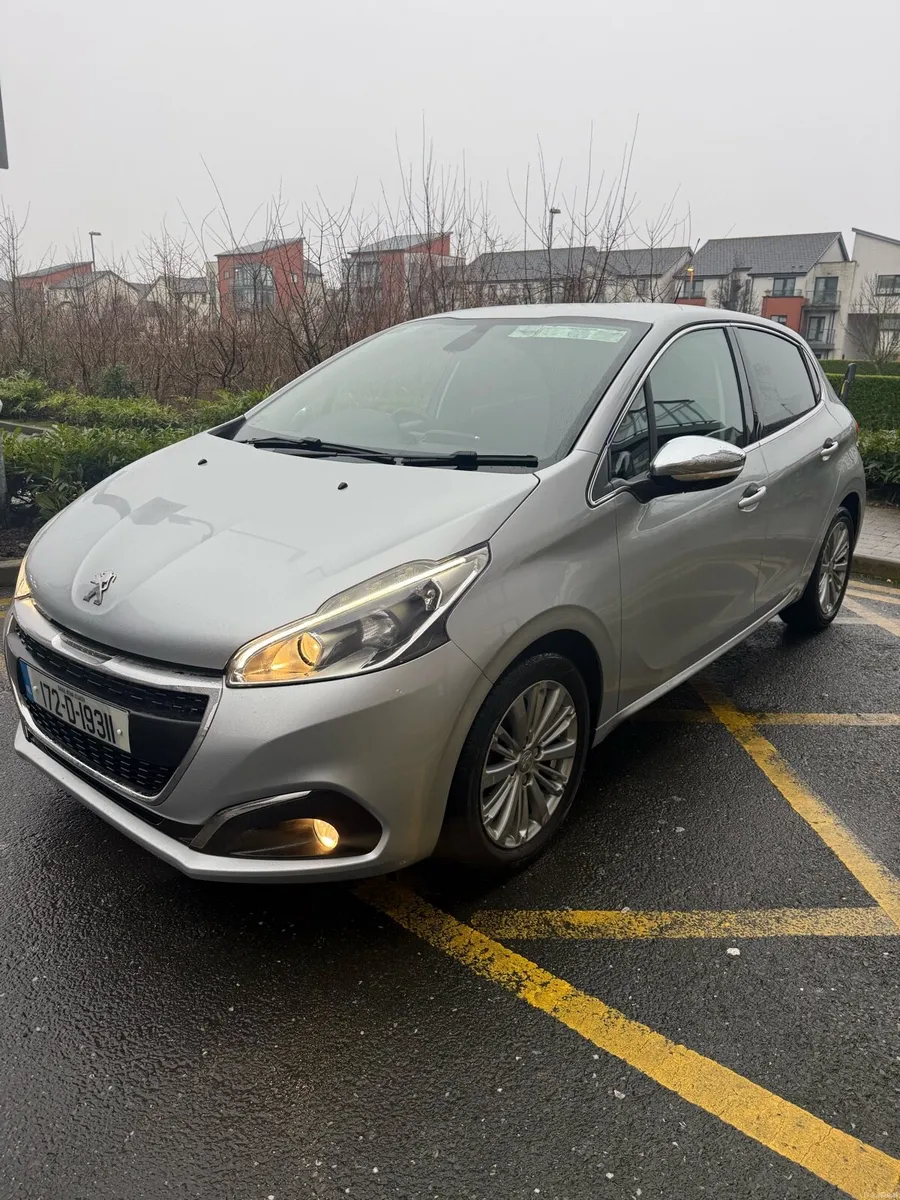 Peugeot 208 1.2 Petrol Automatic Nct 9/27 Tax 8/26 - Image 1