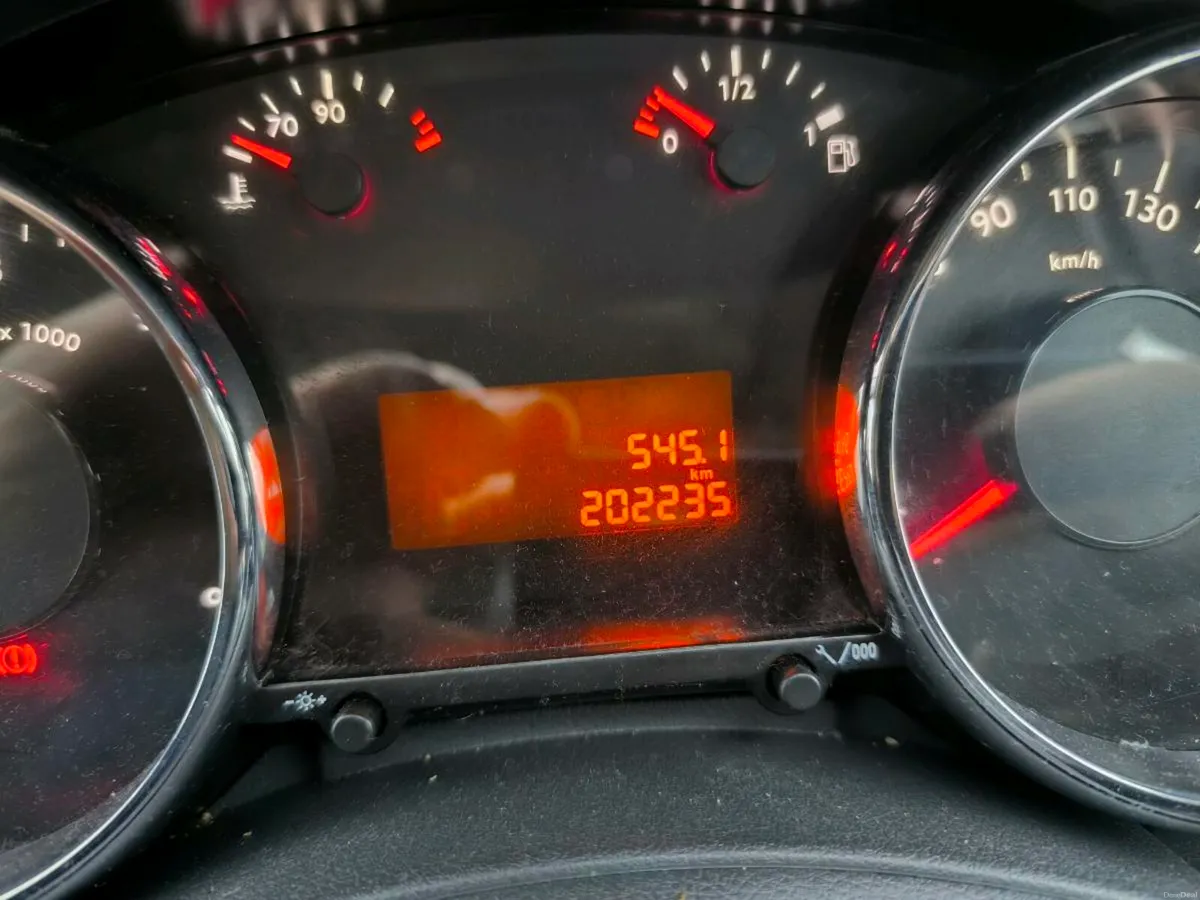 peujeot 5008 1.6 diesel - Image 2