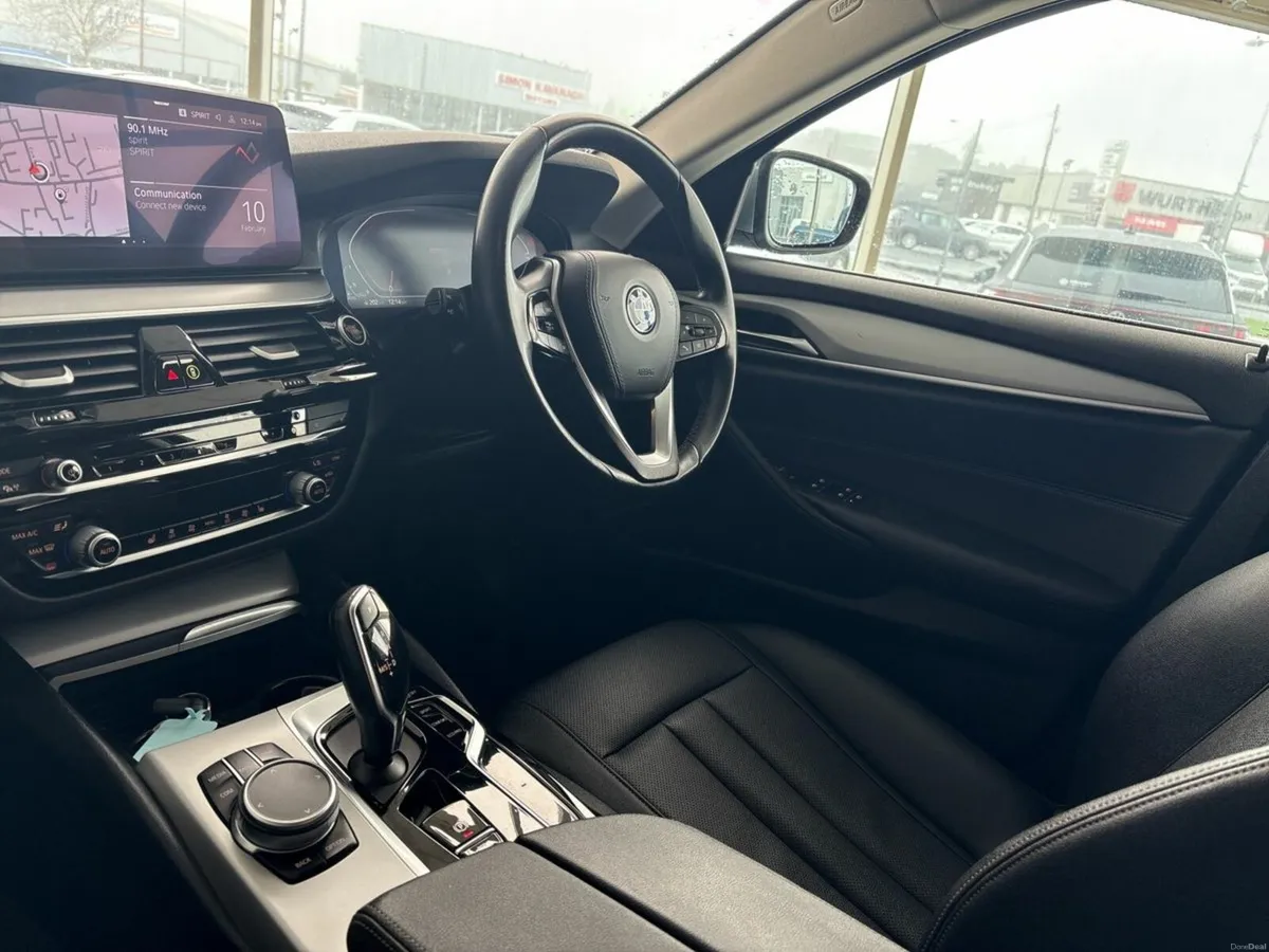 BMW 5-Series 520d SE Auto - Image 2