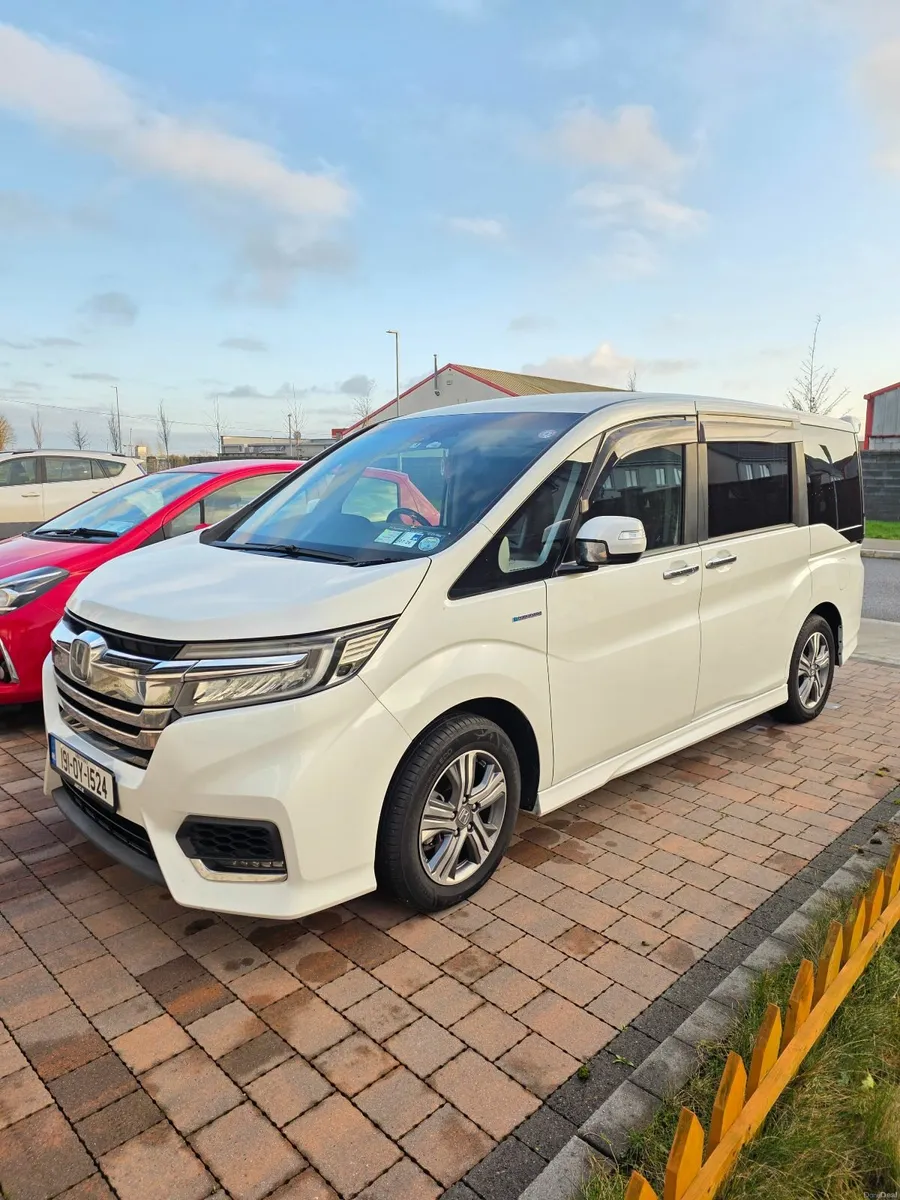 Honda Stepwagon 2019 - Image 2