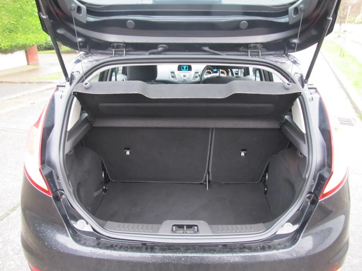Ford Fiesta 2015 - Image 3