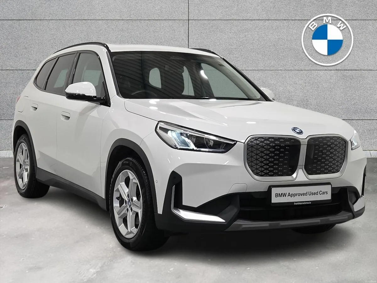BMW iX1 eDrive20 Sport - Image 1
