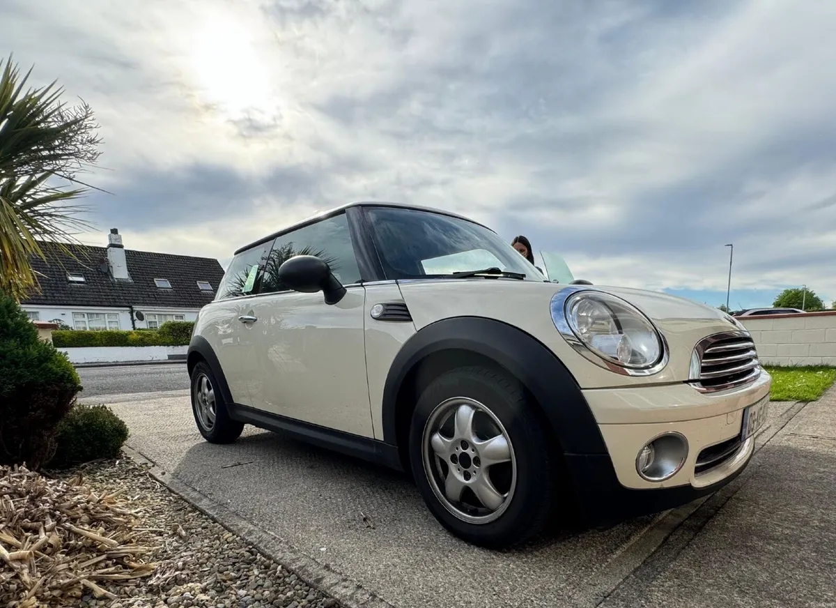 Mini One 2009 - Image 1