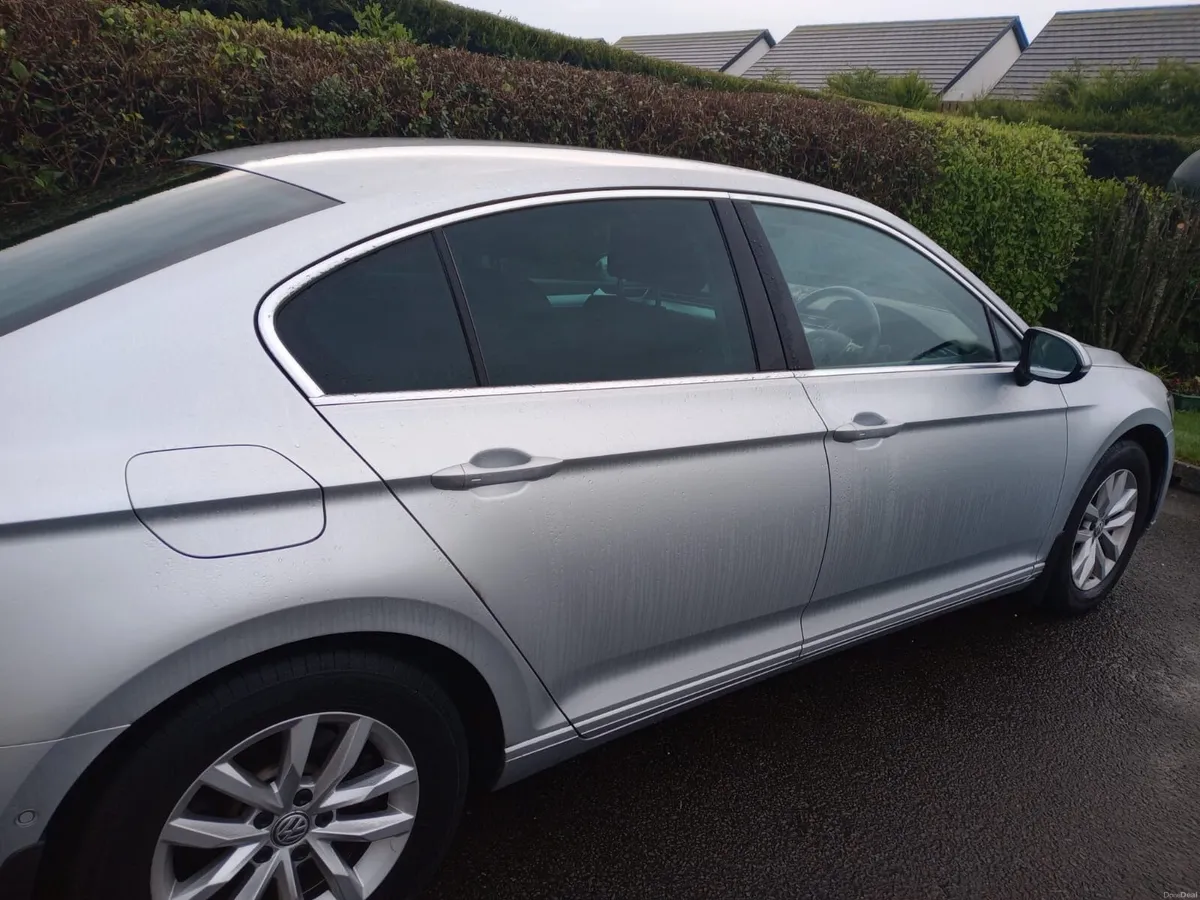 Volkswagen Passat Diesel 1.6 120bhp - Image 3