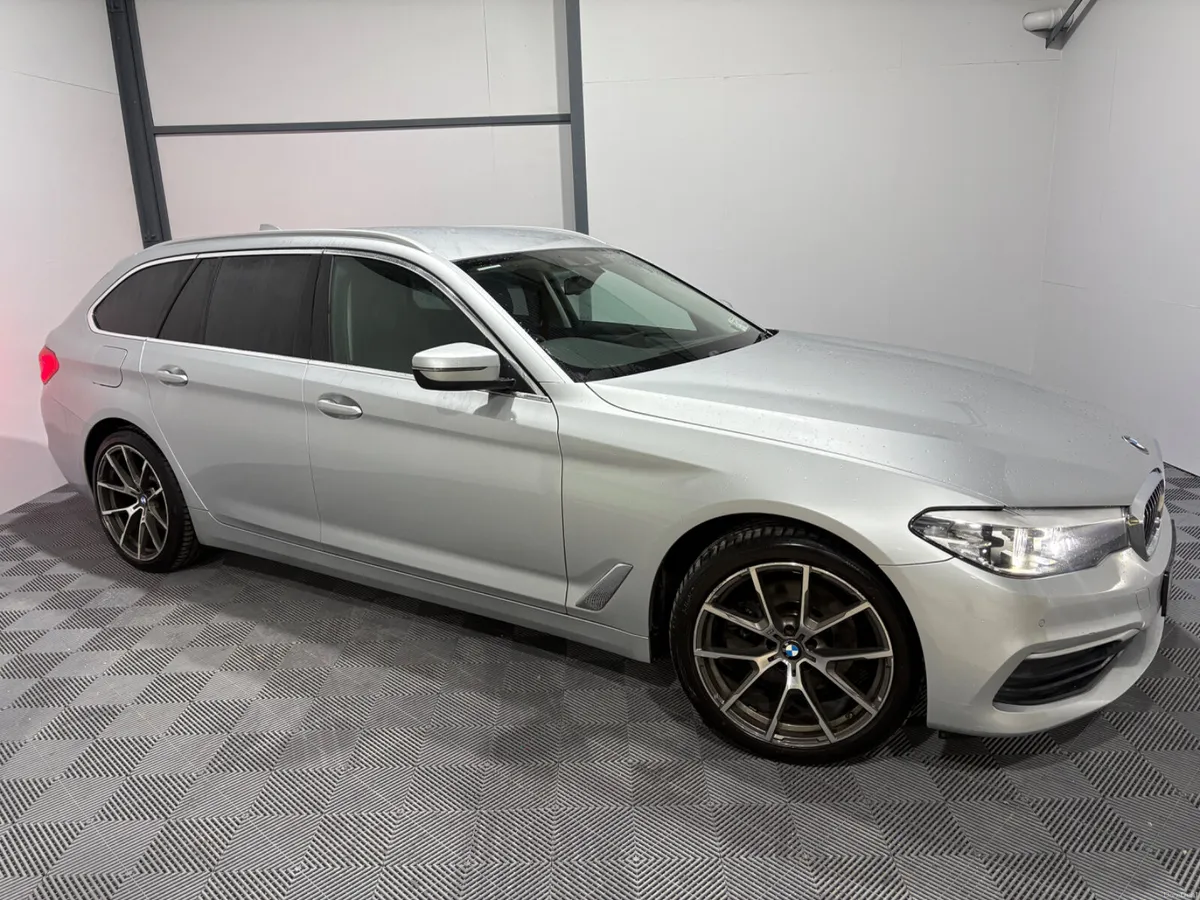 19 BMW 520D G31 SE XDRIVE 5DR AUTO - Image 2