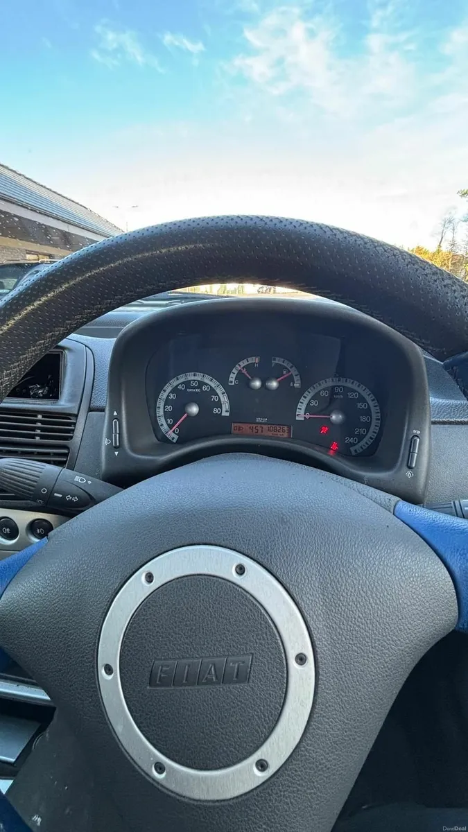 Fiat Punto Abarth 1.8 HGT - Image 4