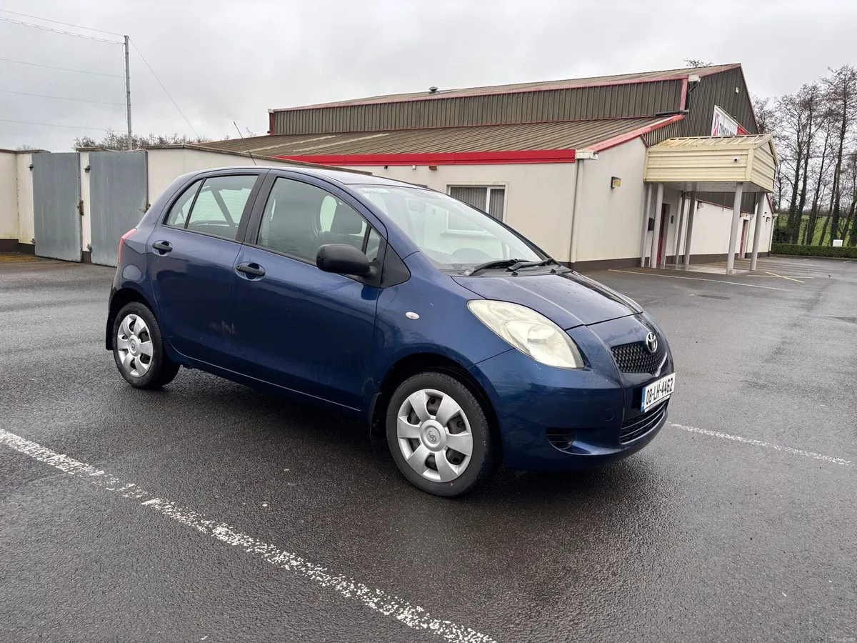 Toyota Yaris - Image 2