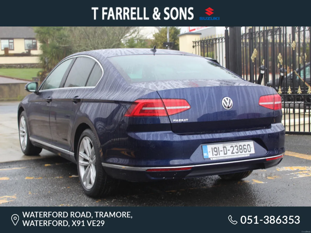 Volkswagen Passat HIGHLINE 1.5 TSI MANUAL 6SPEED F - Image 3