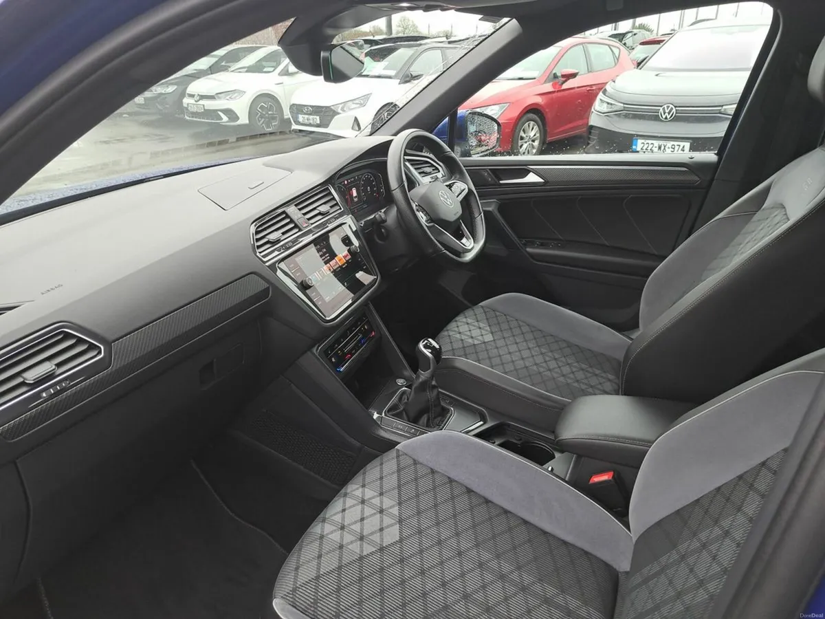 Volkswagen Tiguan R-LINE 2.0 TDI 150HP MANUAL - Image 3