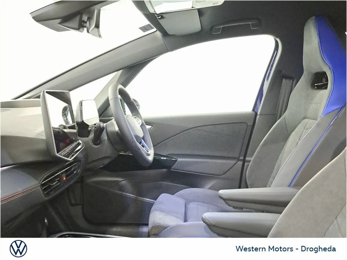 Volkswagen ID.3 PERFORMANCE FIRE + ICE 79KWH *SALE - Image 4