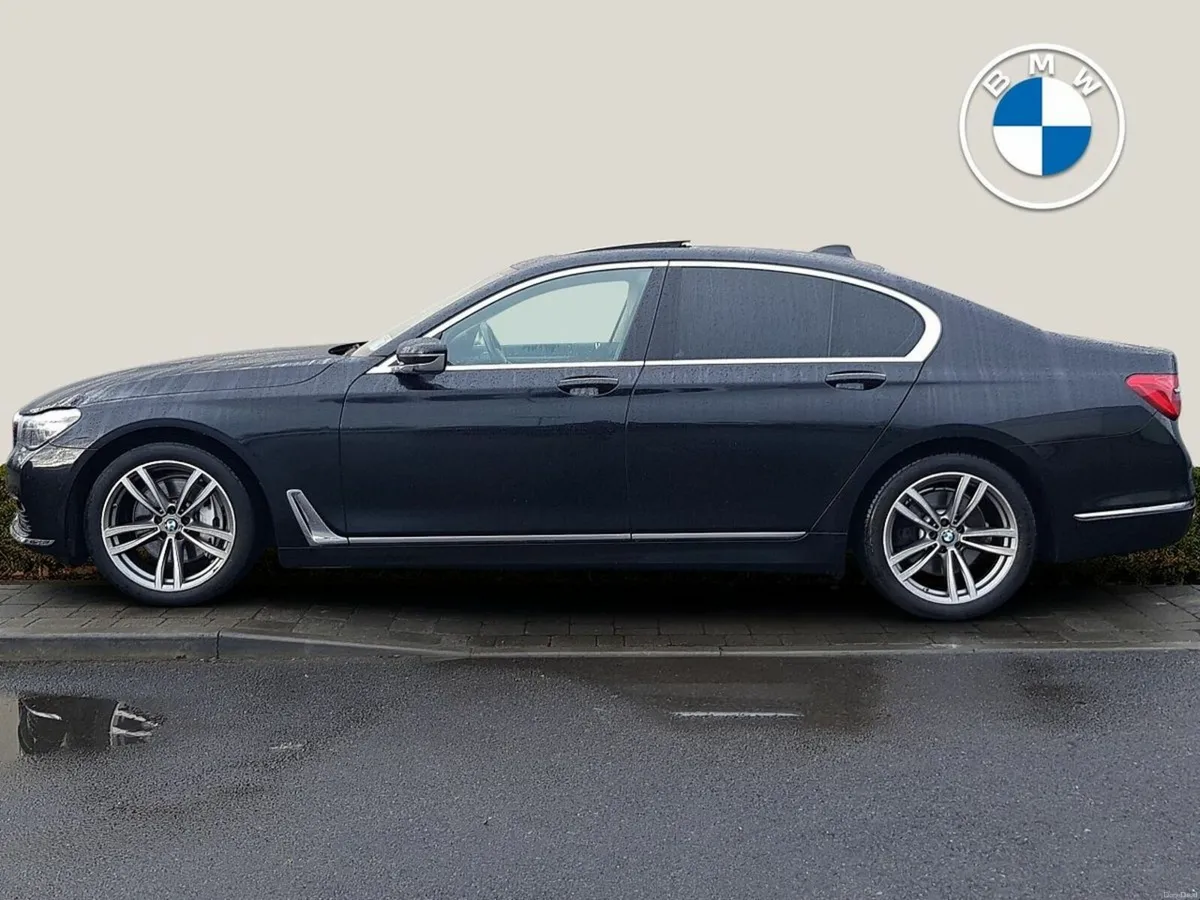 BMW 7-Series 730d Se - Image 3