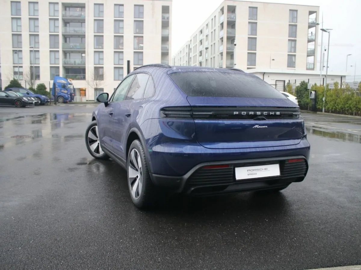Porsche Macan Electric - Image 3