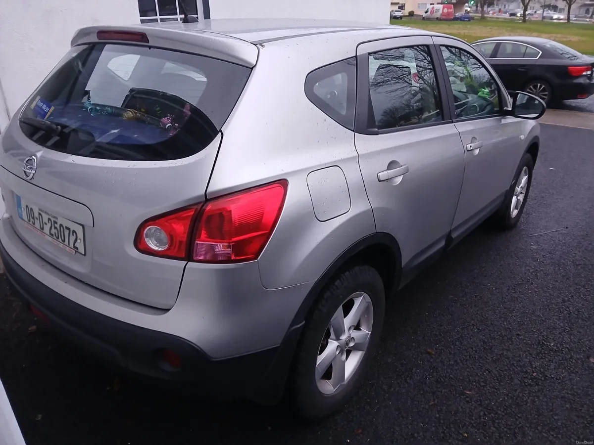 Nissan Qashqai 2009 - Image 2