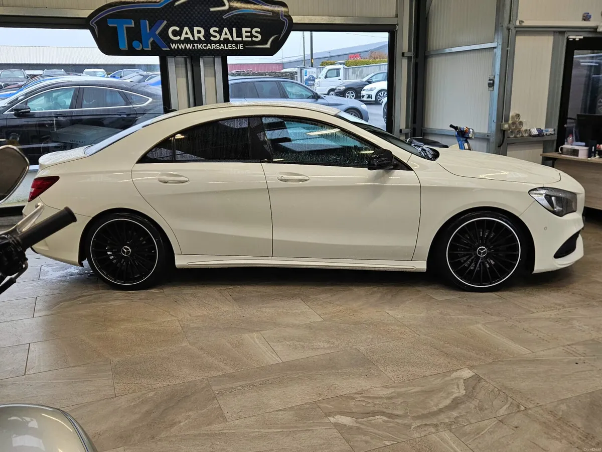 17 MERCEDES BENZ CLA 220 AMG LINE - Image 2
