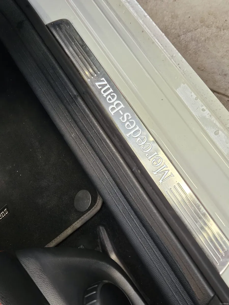 17 MERCEDES BENZ CLA 220 AMG LINE - Image 4