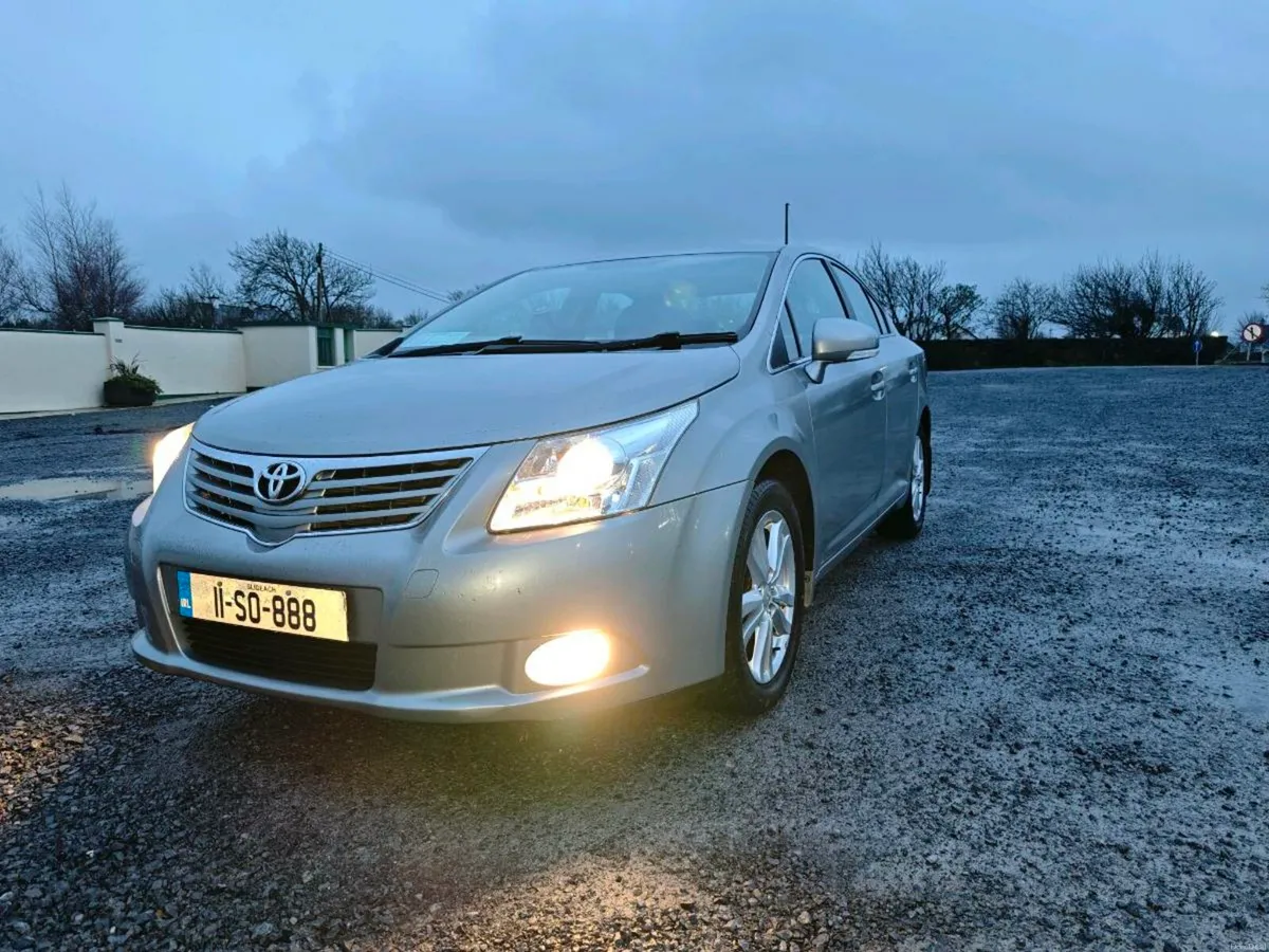 2011 TOYOTA AVENSIS, NCT AND TAX - Image 1