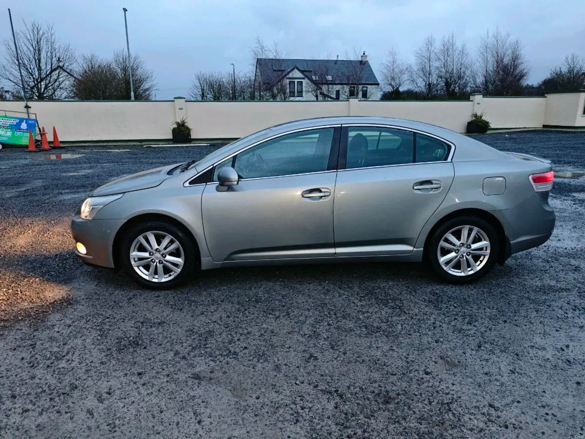 2011 TOYOTA AVENSIS, NCT AND TAX - Image 3