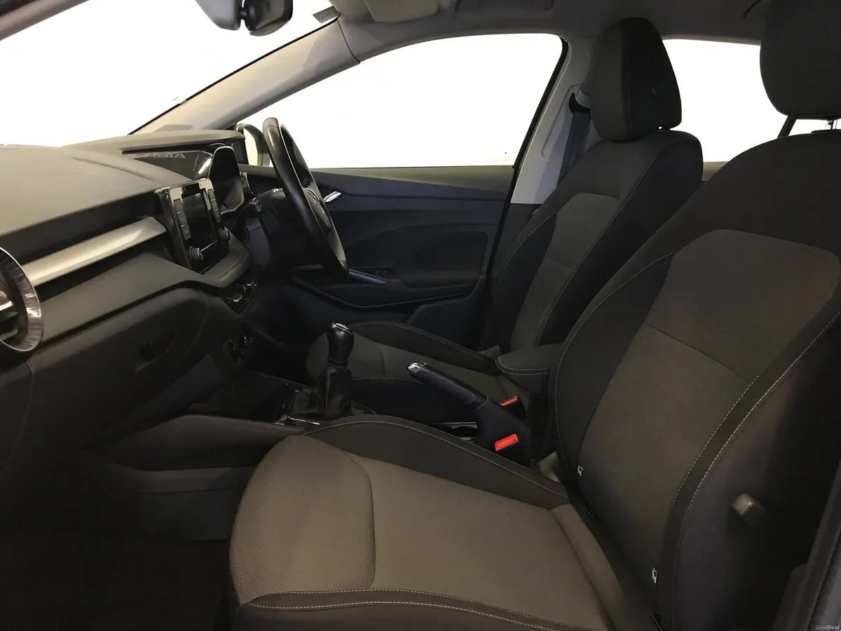 Skoda Fabia 2023 - Image 3