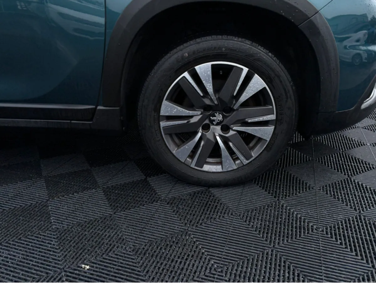 Peugeot 2008 Peugeot 2008 1.2,auto petrol, - Image 3