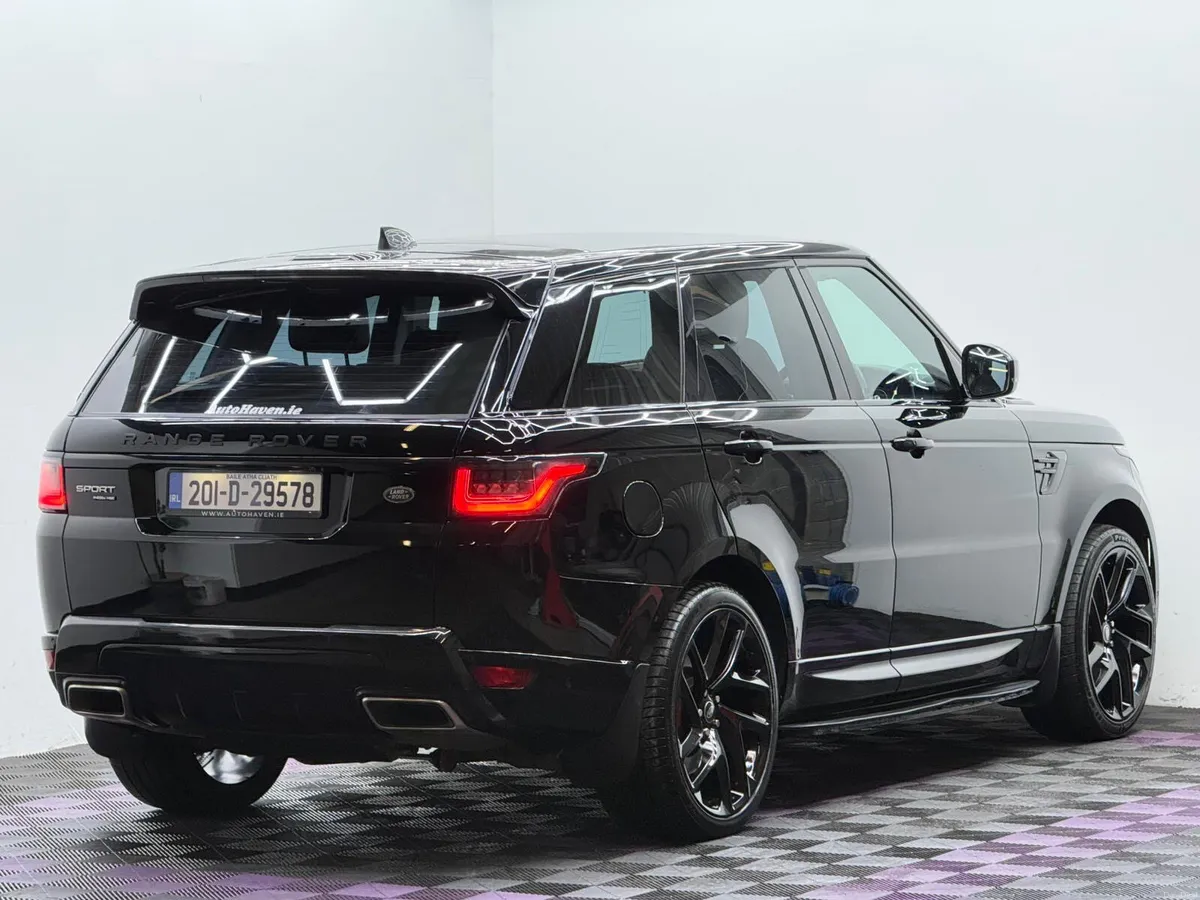 2020 Land Rover Range Rover P400E HSE - Image 4