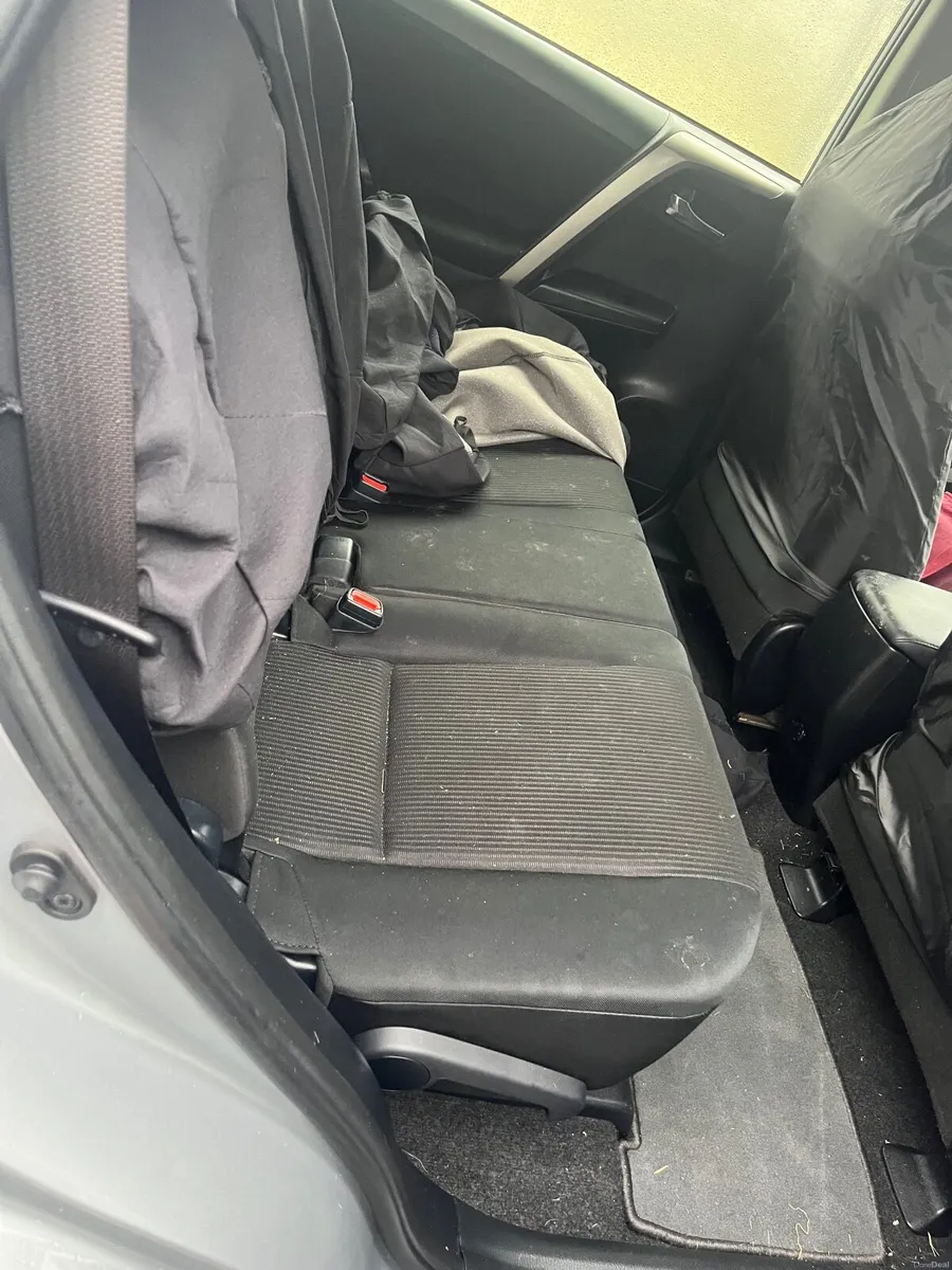 Toyota RAV4 2018 - Image 3