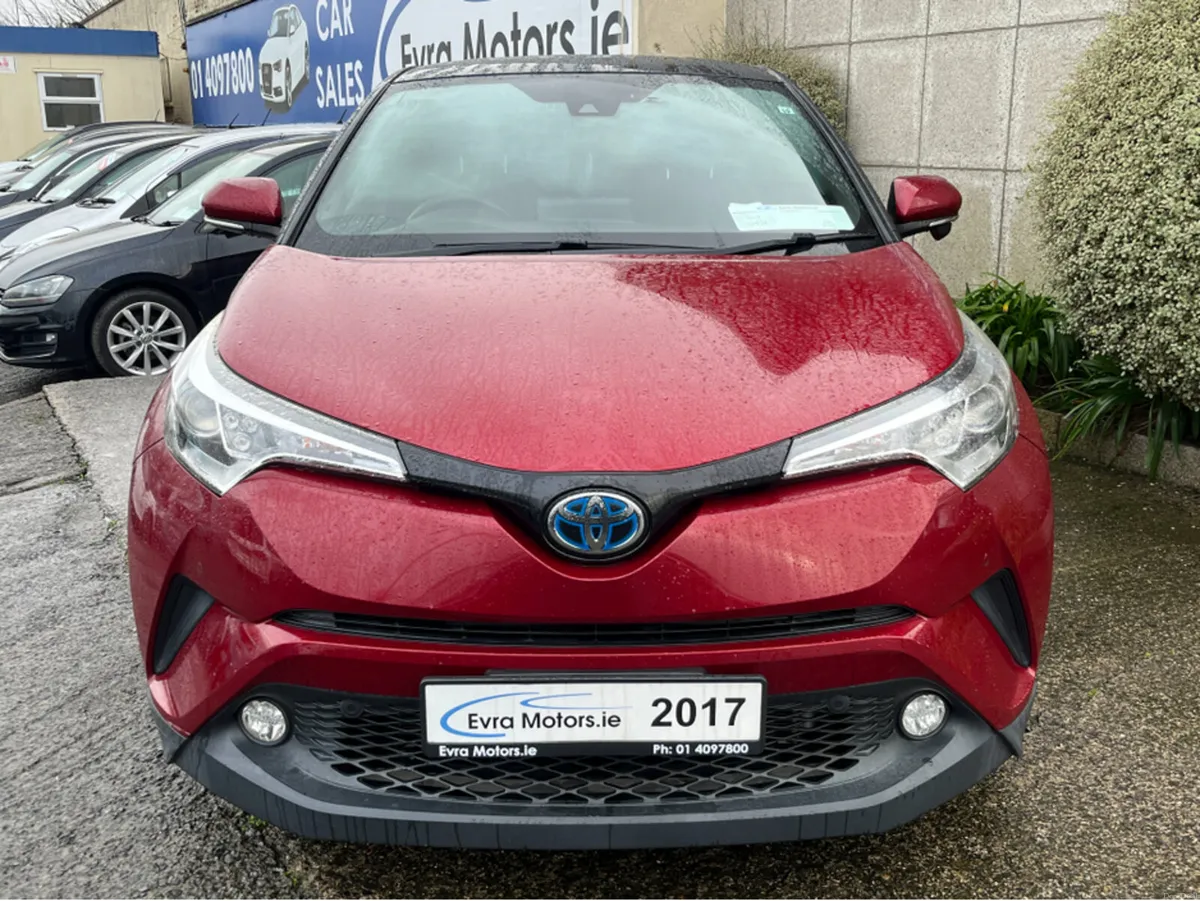 Toyota C-HR SOL AUTOMATIC HYBRID 1.8 PETROL //REVE - Image 2