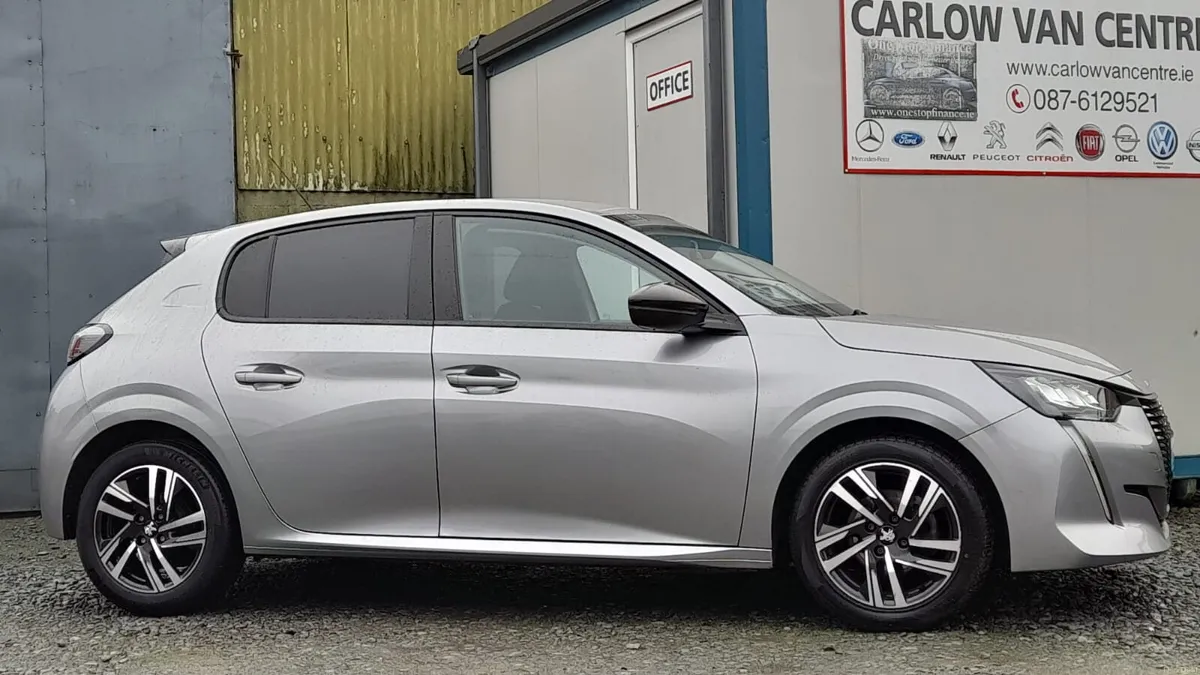 231 Peugeot 208 1.2 Puretech 75 bhp Active - Image 1