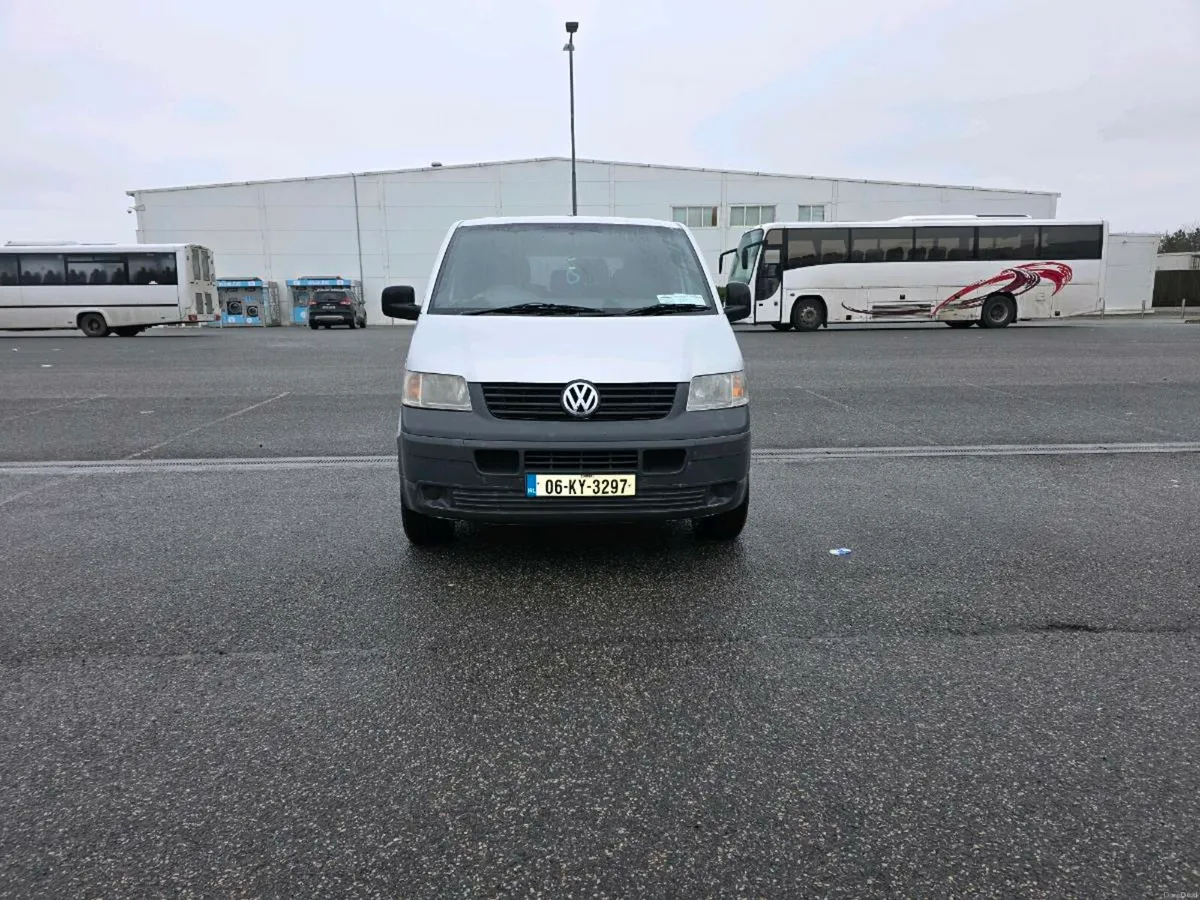 Vw shuttle minibus - Image 2