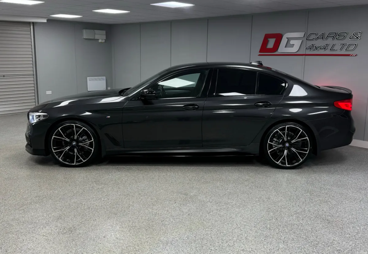 2017 BMW 520D M Sport Automatic X Drive - Image 4