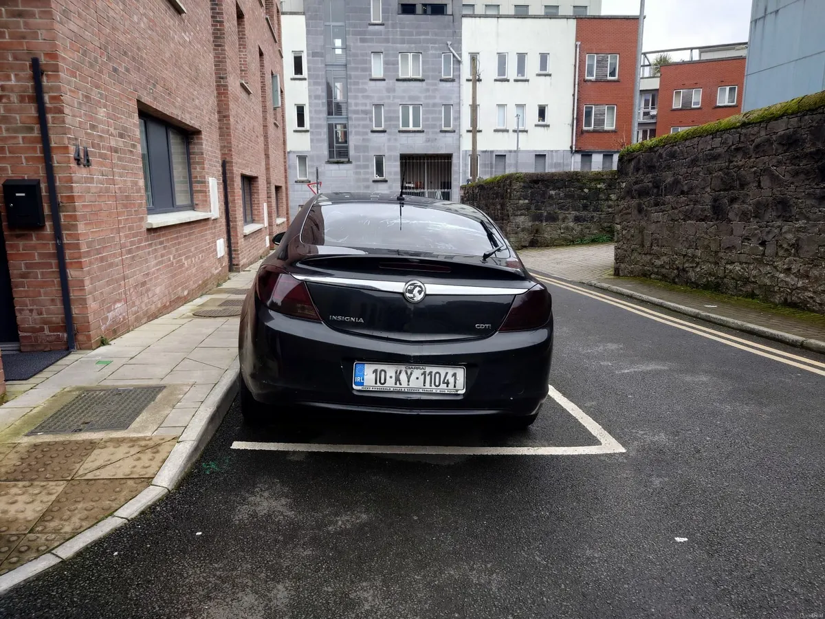 Vauxhall Insignia 2010 - Image 4