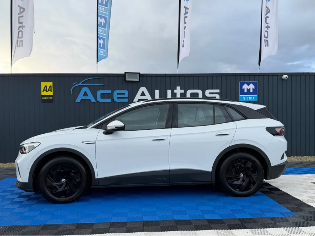 Volkswagen ID.4 LIFE - ELECTRIC - AUTO - 12M WARRA - Image 4