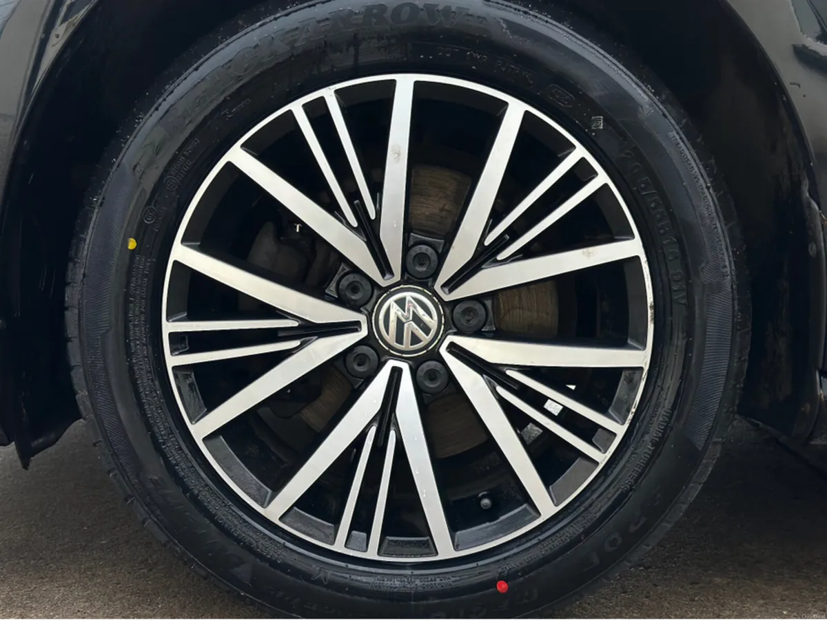 Volkswagen Golf SE NAV TDI 1.6 S 90PS 5DR - Image 4