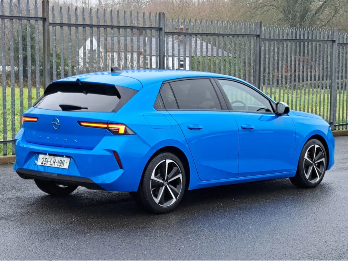 Opel Astra ELEGANCE 1.2TURBO 110BHP **REVERSING CA - Image 3