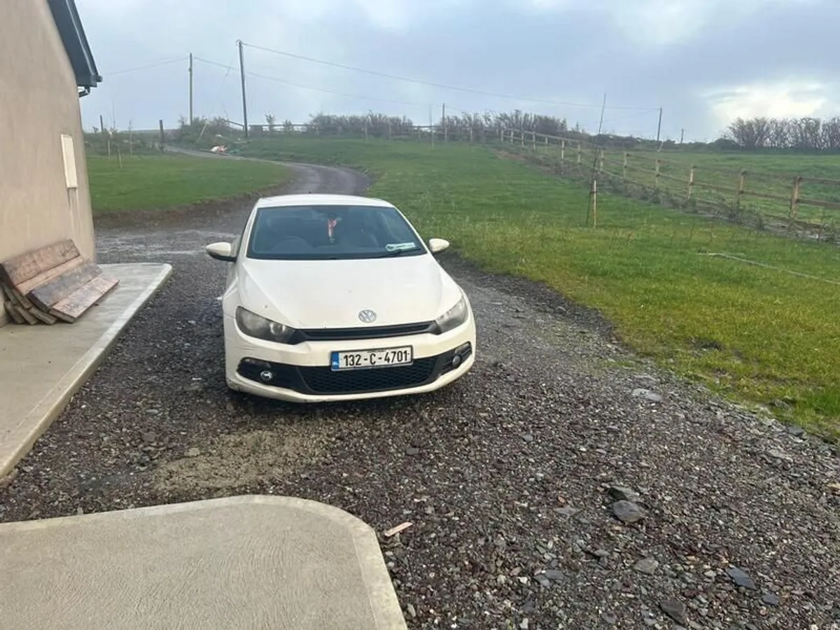 2013 Volkswagen Scirocco - Image 2