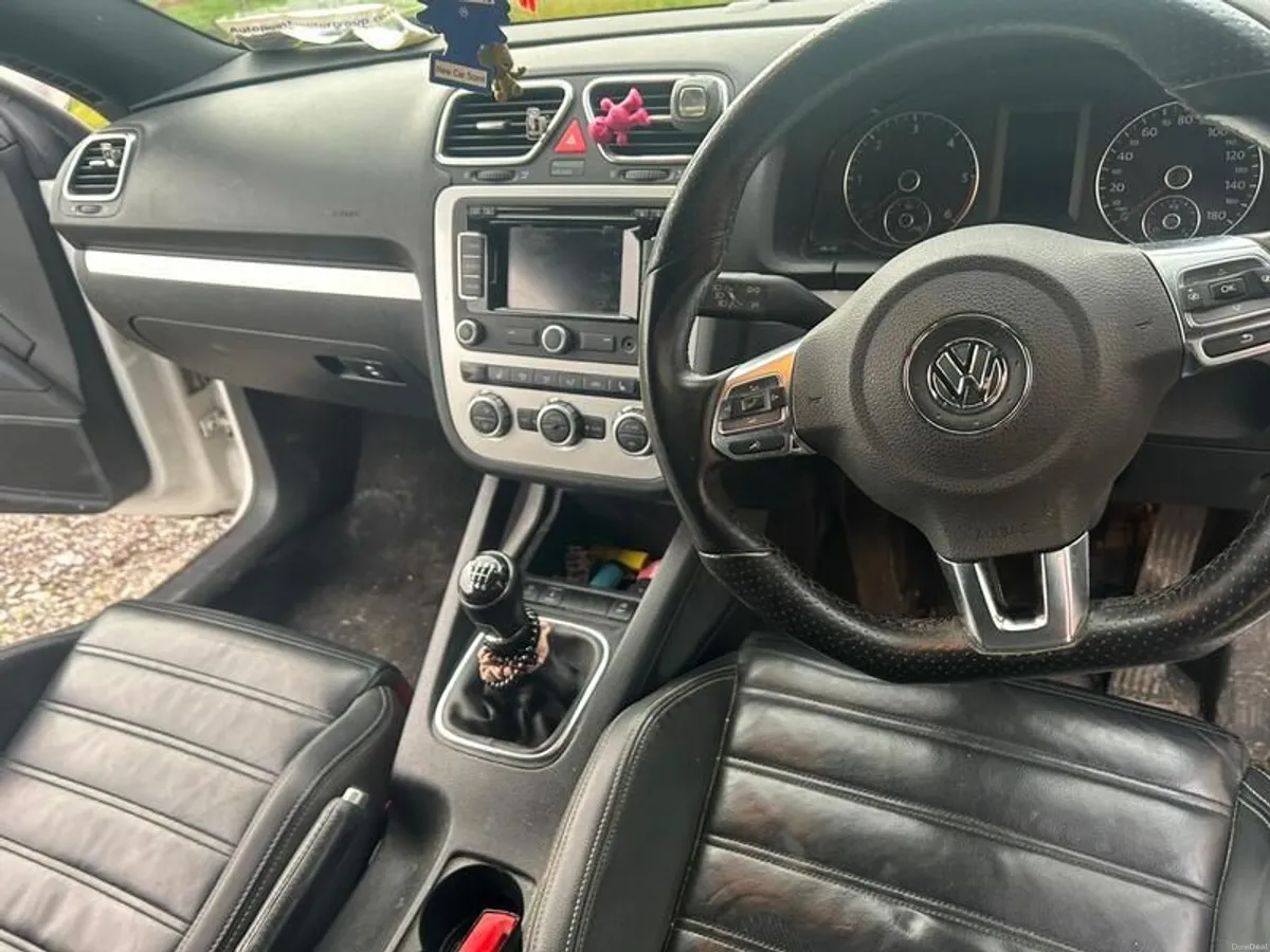 2013 Volkswagen Scirocco - Image 4