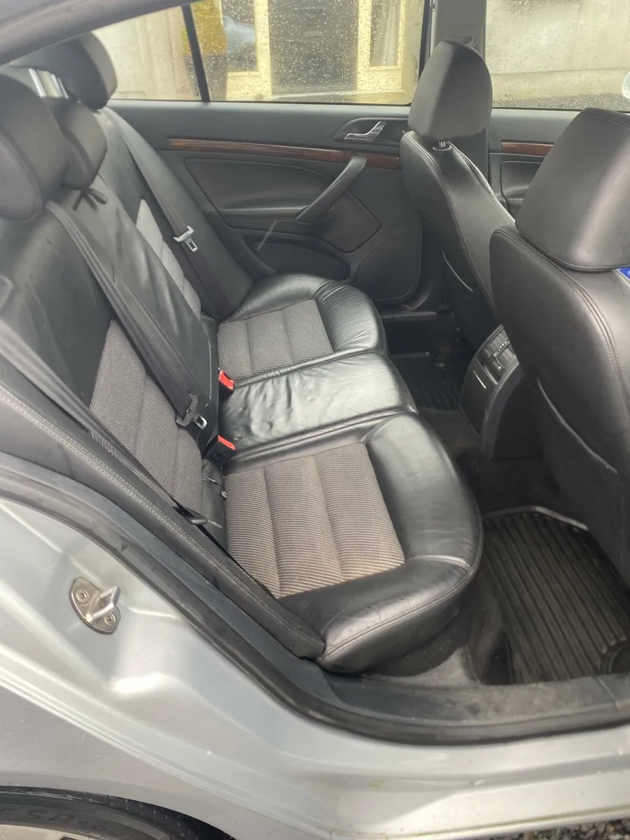 Skoda octavia  exclusive  1.6tdi - Image 3