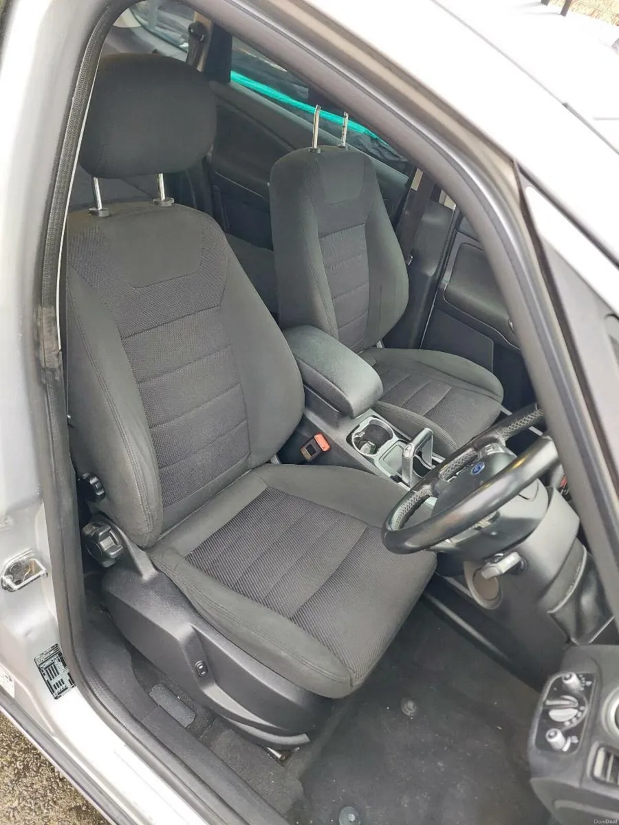 2013 s max 2.0l Titanium - Image 3