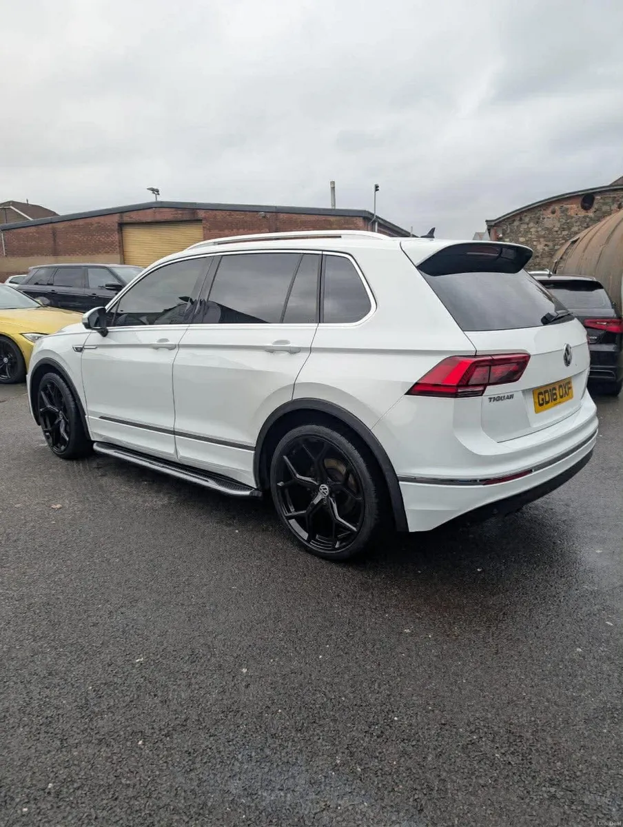 Volkswagen Tiguan 2016 - Image 2