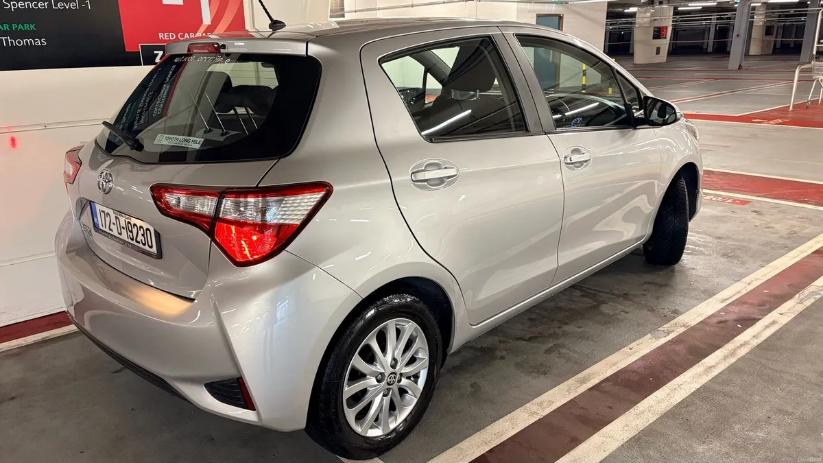 Toyota Yaris Luna - Image 4