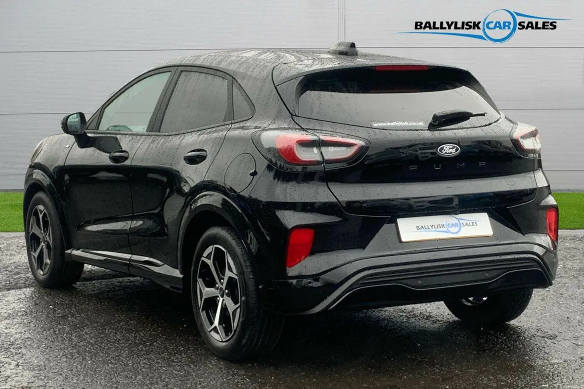 Ford Puma 1.0T 125PS ST-Line in Black with 8K - Image 2
