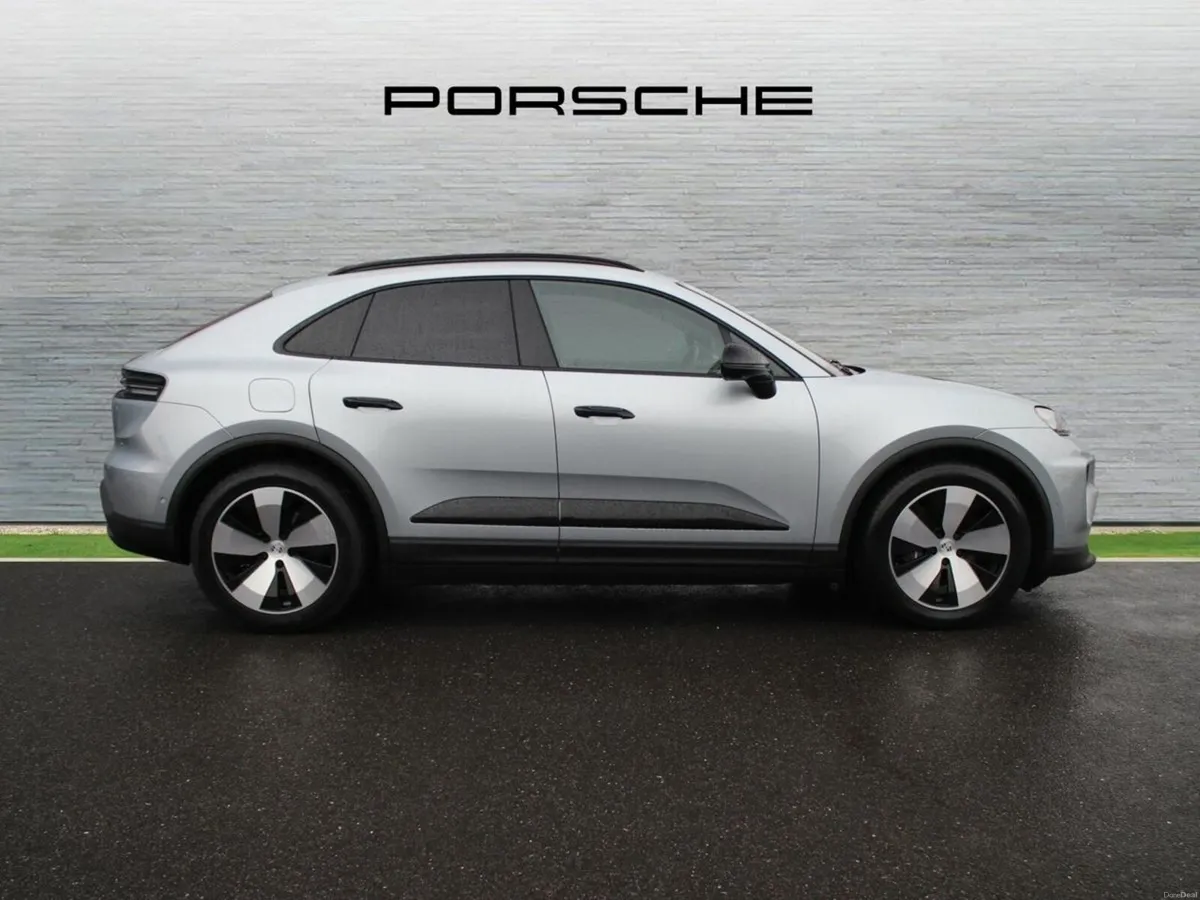 Porsche Macan Electric - Image 4