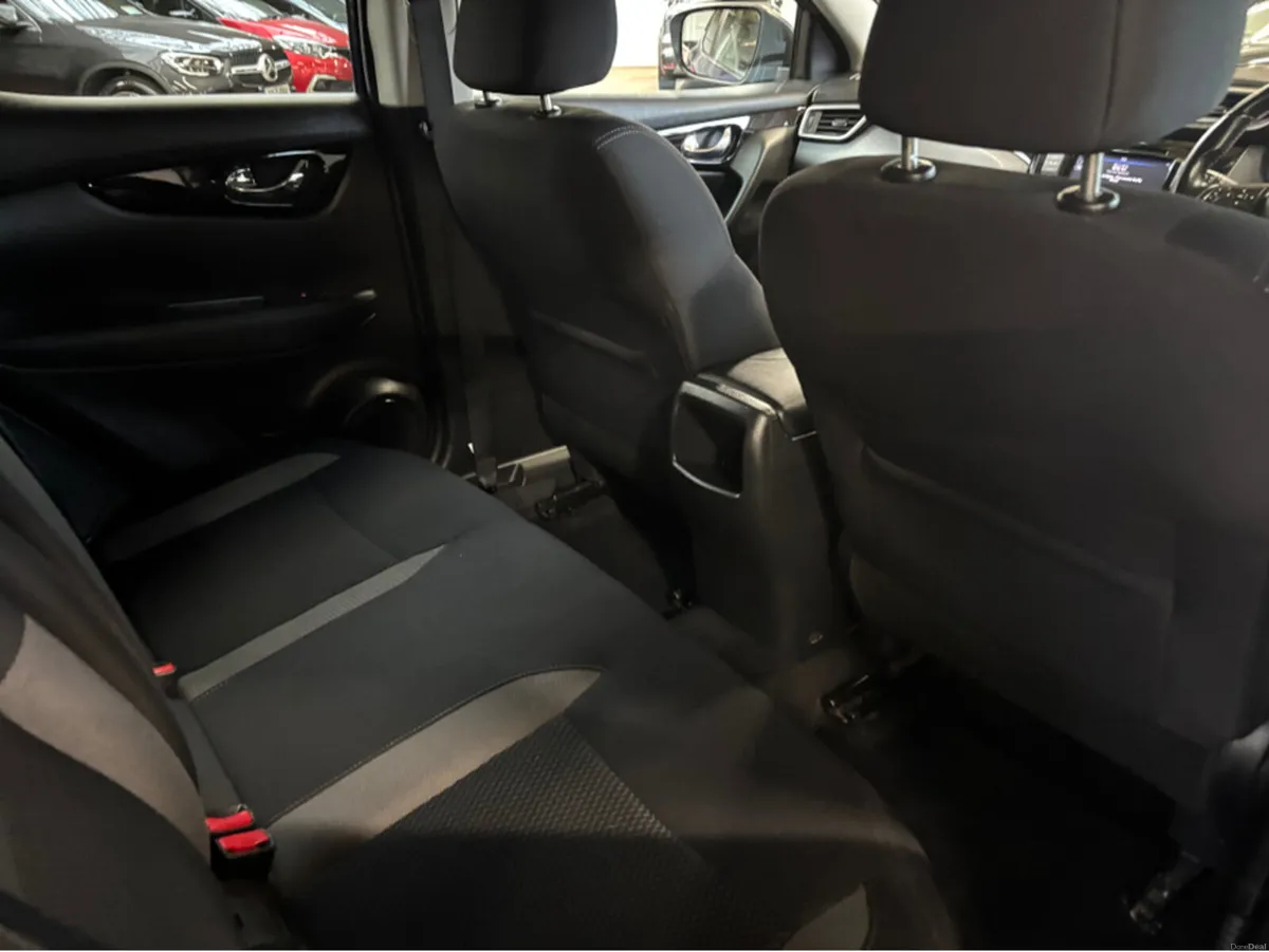 Nissan Qashqai 1.3 PET SV MY20 4DR - Image 2
